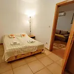 Bionda Daire