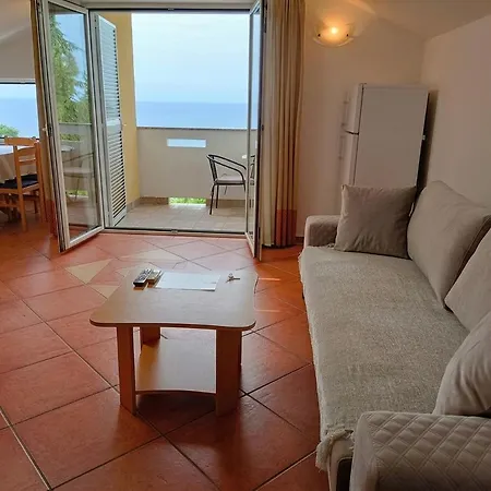 Apartment Bionda Malinska