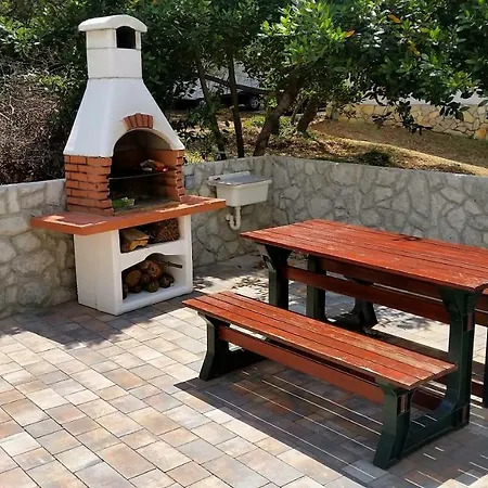 Apartment Bionda Malinska