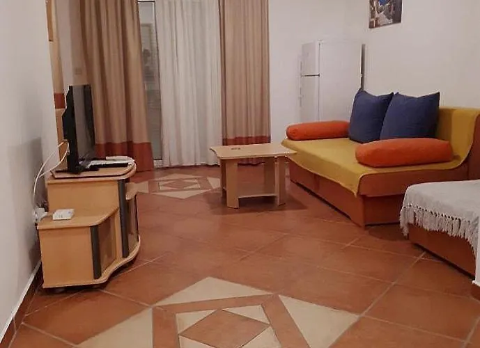 Bionda Apartamento Malinska